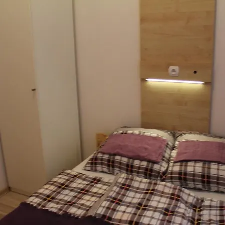Auberge de jeunesse Anna *